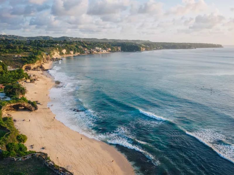 About Dreamland Beach - Bali surfing guide